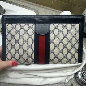 Gucci sherryline clutch.